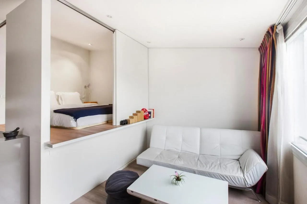 Modern Apartment In The Heart Of The Marais Paris