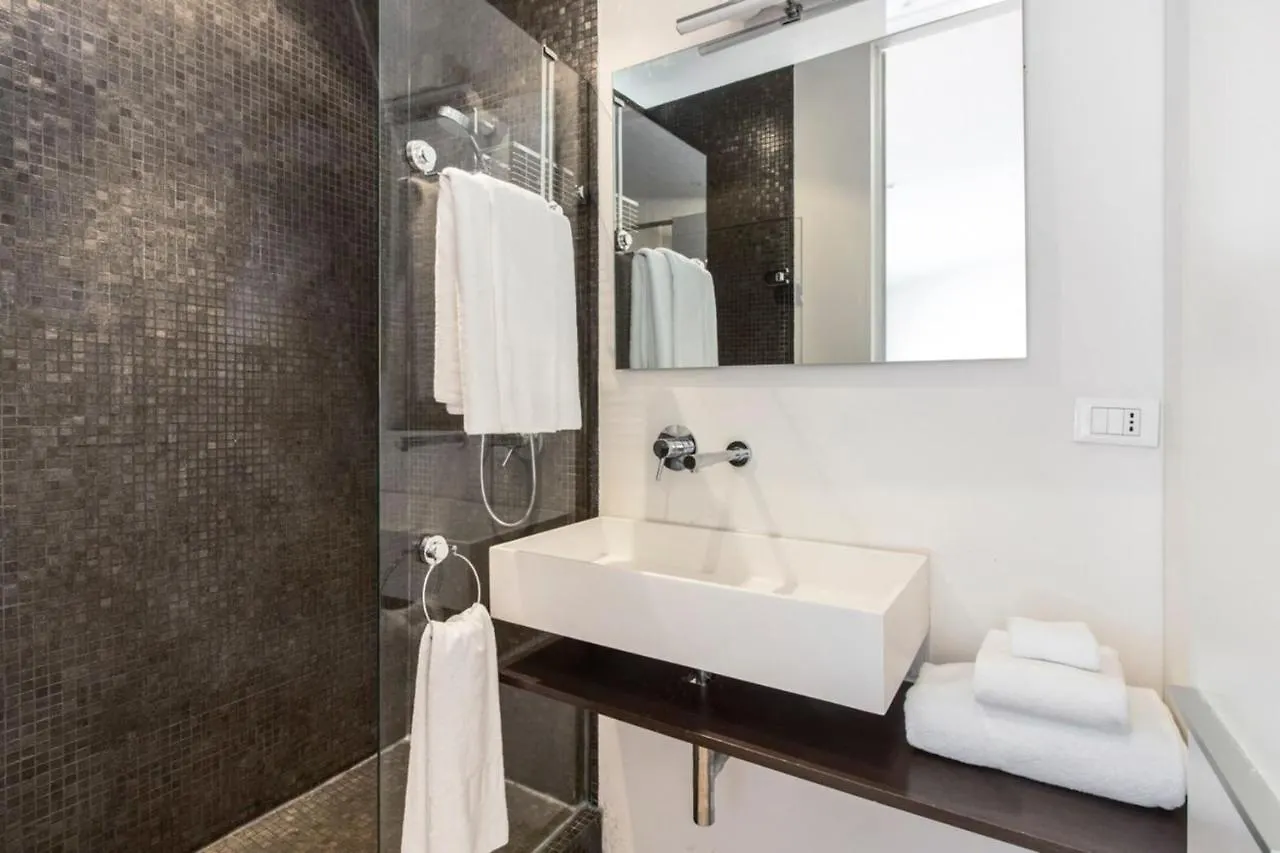 Modern Apartment In The Heart Of The Marais Paris 0*,  France
