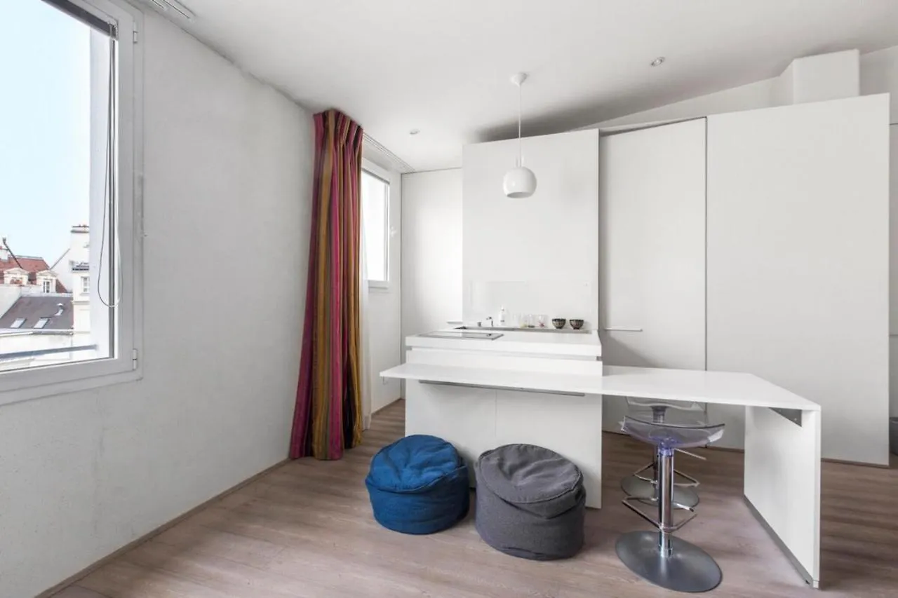 Modern Apartment In The Heart Of The Marais Paris France