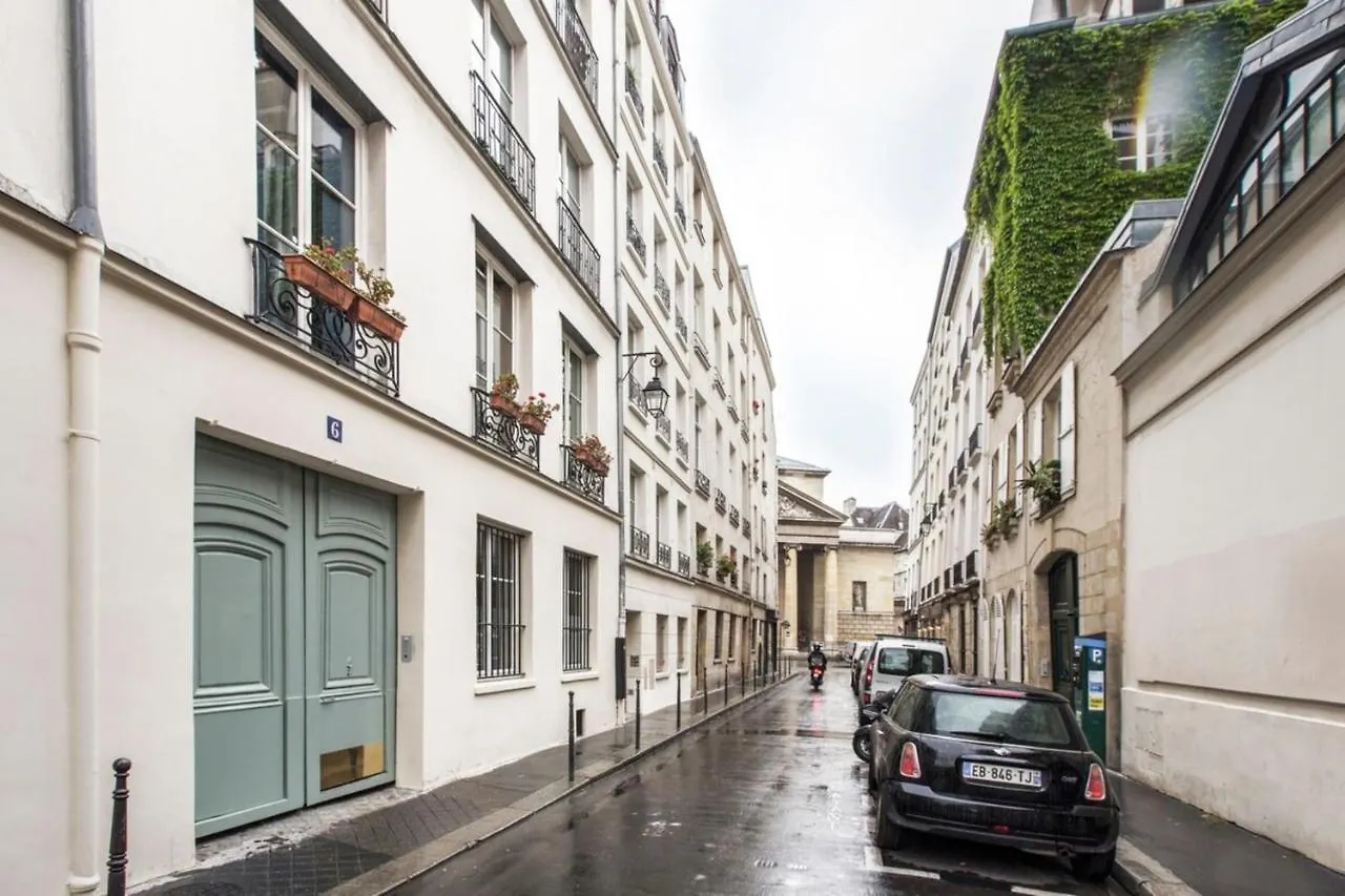 Modern Apartment In The Heart Of The Marais Paris 0*,  France
