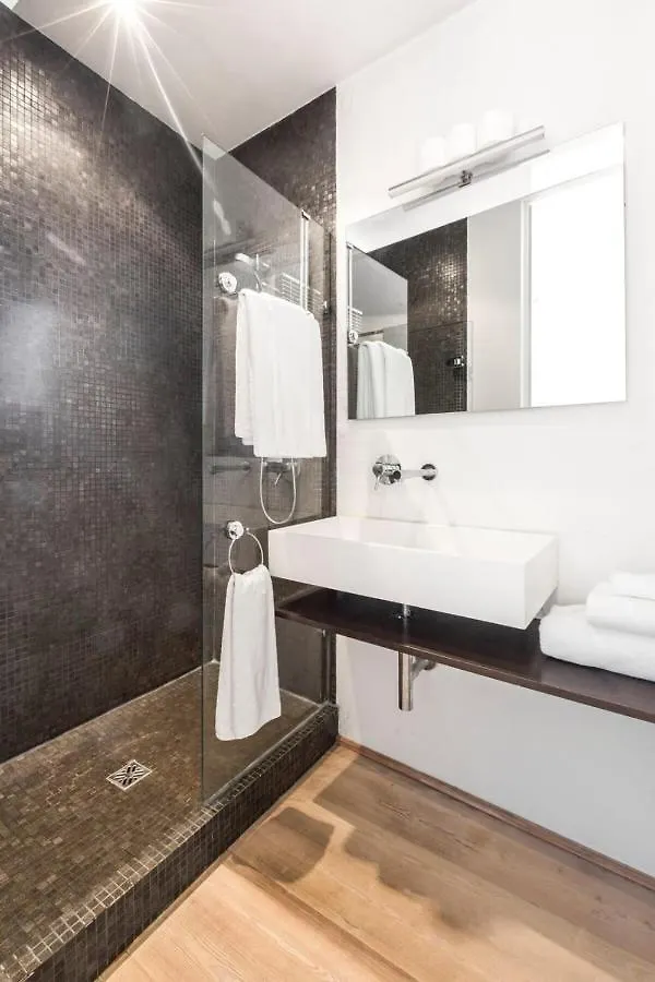 Modern Apartment In The Heart Of The Marais 파리